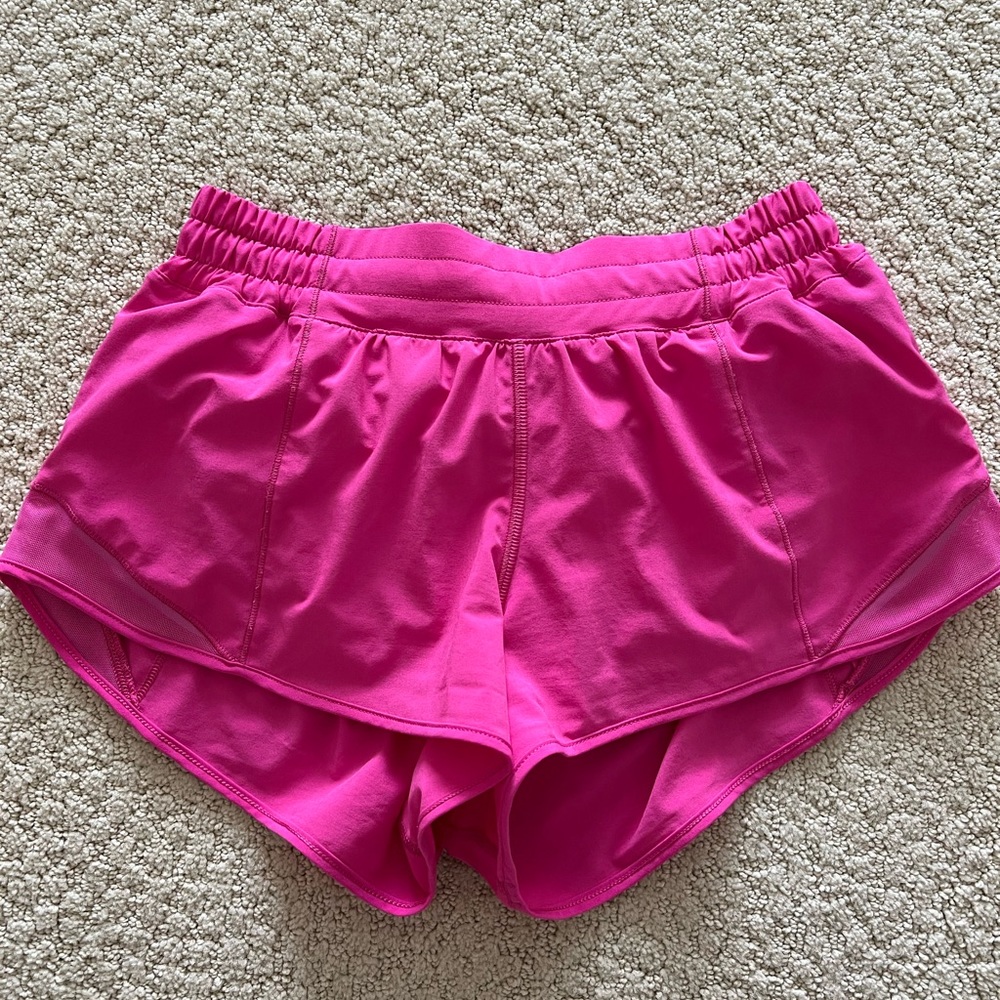 Hottie Hot 2.5 Shorts - Sonic Pink (Size 6)